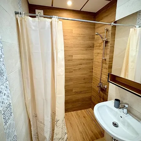 просторен и уютен двустаен в долен лозенец - кварталът на артистите Apartament *